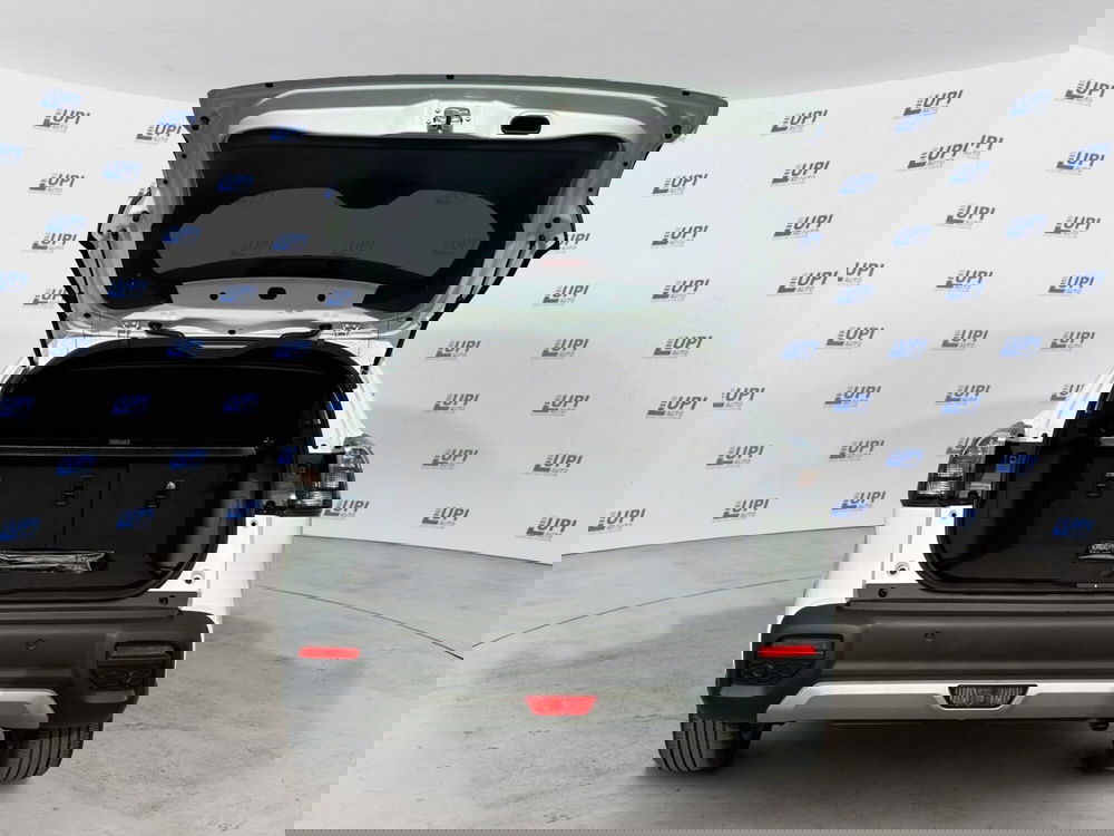 Suzuki S-Cross nuova a Pistoia (17)