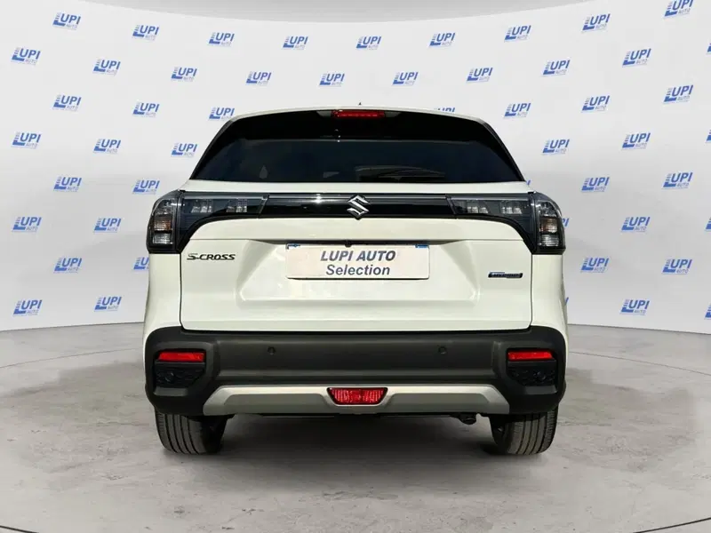 Suzuki S-Cross nuova a Pistoia (6)