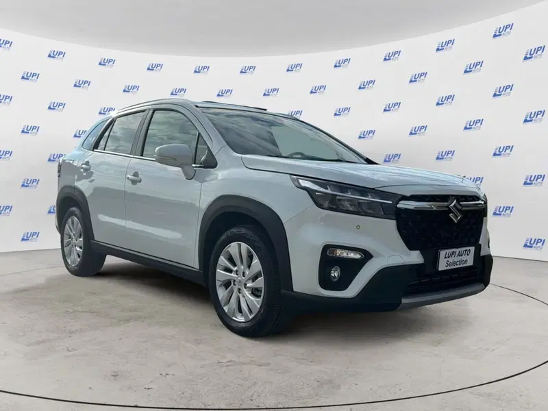 Suzuki S-Cross nuova a Pistoia (8)