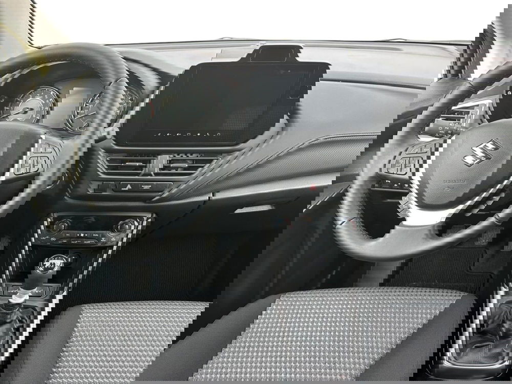 Suzuki S-Cross nuova a Pistoia (9)