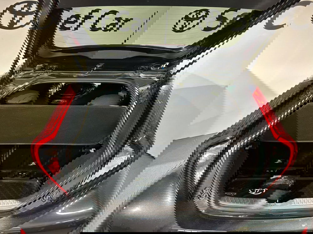 Toyota Aygo X usata a Milano (11)