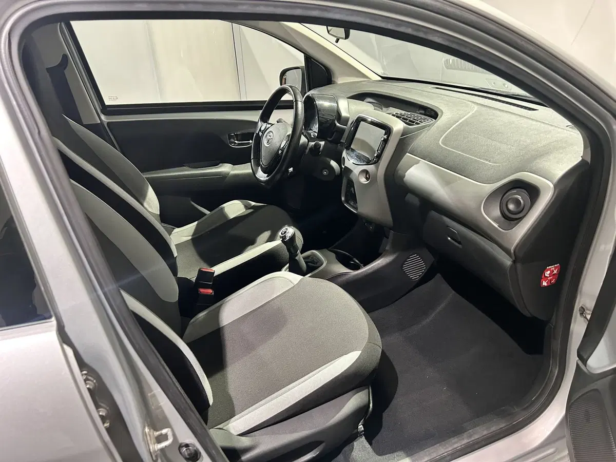 Toyota Aygo usata a Milano (6)