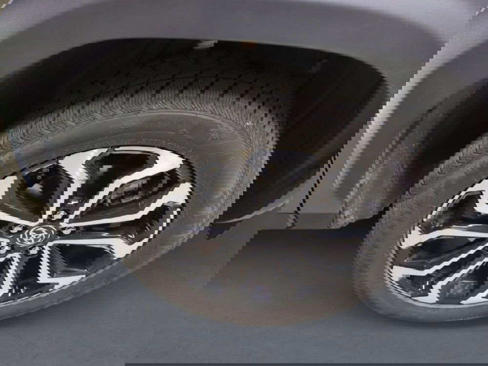 Toyota Yaris Cross usata a Milano (9)