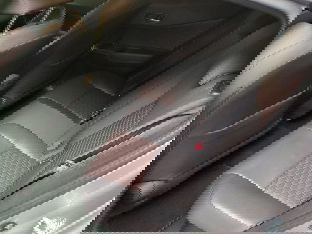 Toyota Toyota C-HR usata a Milano (12)