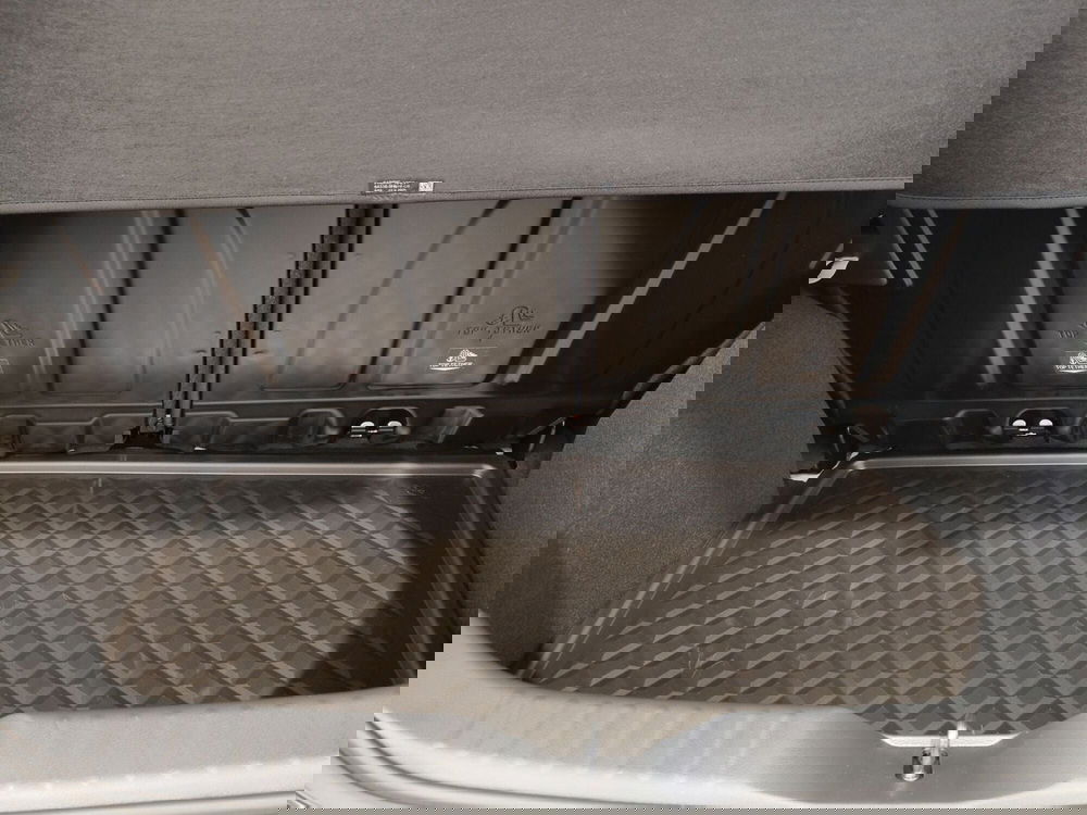 Toyota Aygo X usata a Frosinone (12)