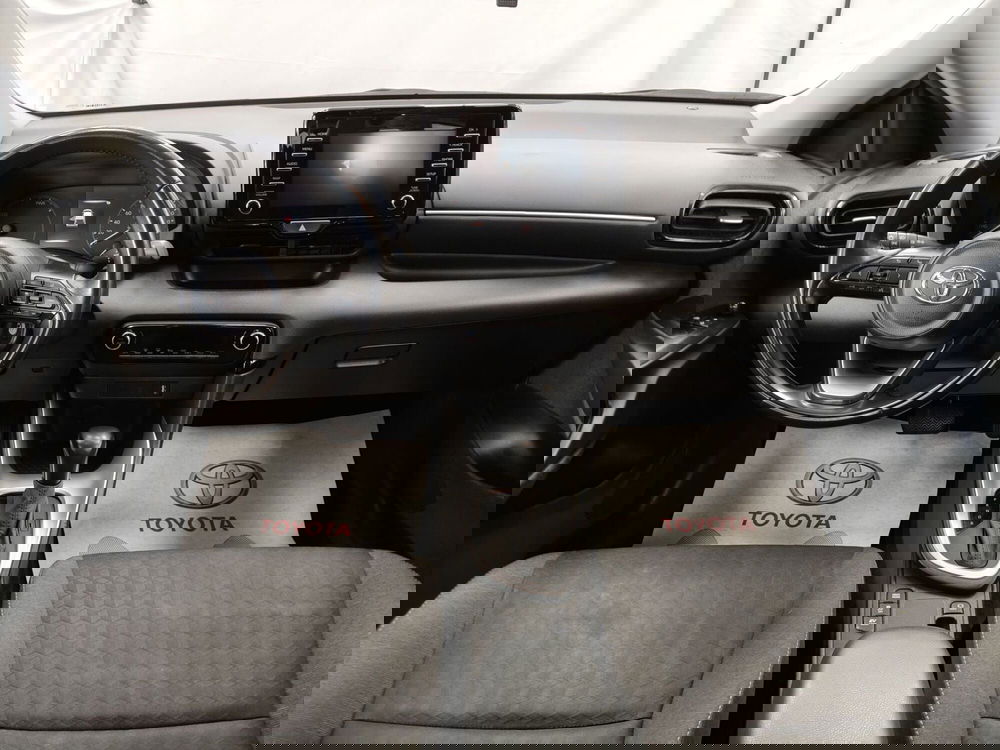 Toyota Yaris usata a Roma (9)