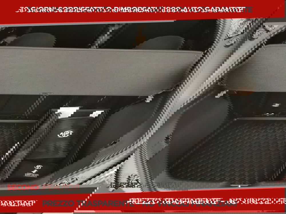 Toyota Aygo X nuova a Chieti (7)