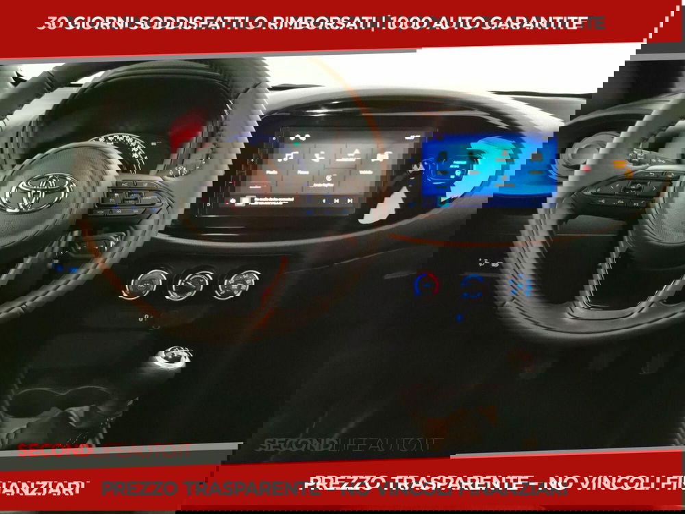 Toyota Aygo X nuova a Chieti (9)