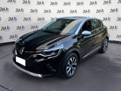 Renault Captur Plug-in Hybrid E-Tech 160 CV Intens del 2021 usata a Imola