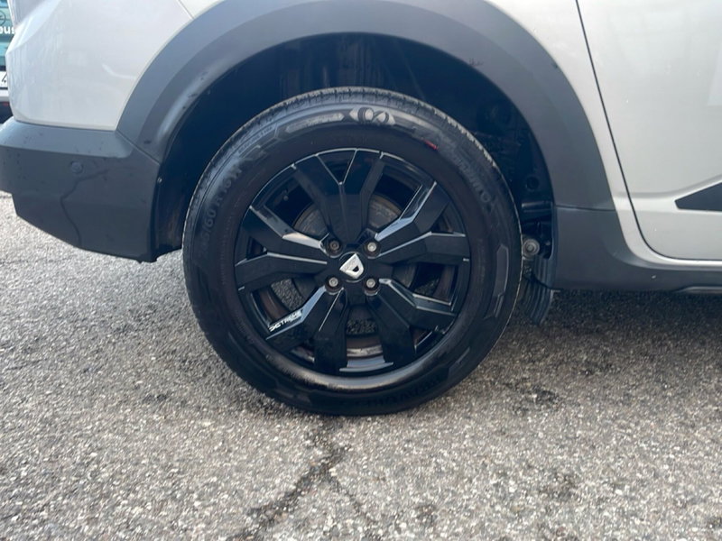 Dacia Jogger usata a Bologna (7)