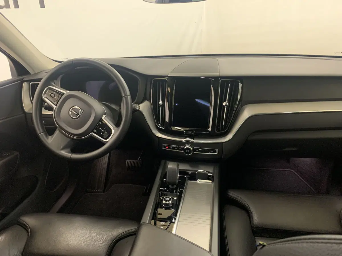 Volvo XC60 usata a Ferrara (16)