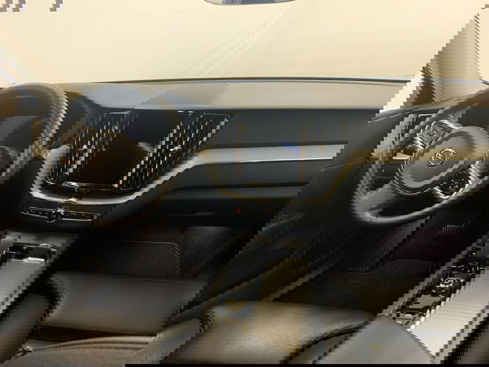 Volvo XC60 usata a Ferrara (16)