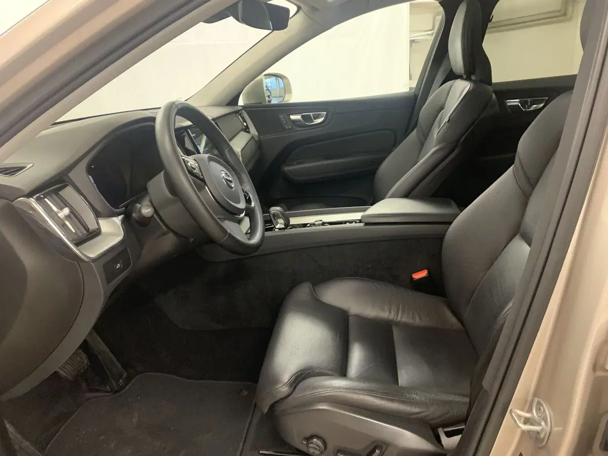 Volvo XC60 usata a Ferrara (20)