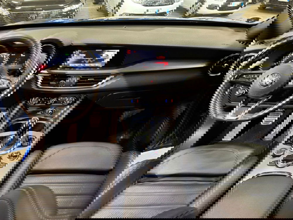 Alfa Romeo Stelvio usata a Modena (13)