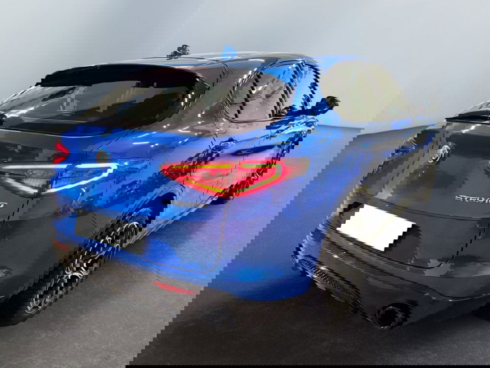 Alfa Romeo Stelvio usata a Modena (8)