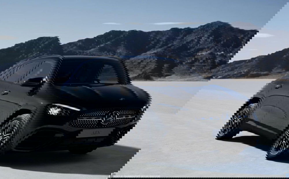 Mercedes-Benz GLA SUV nuova a Bergamo (2)