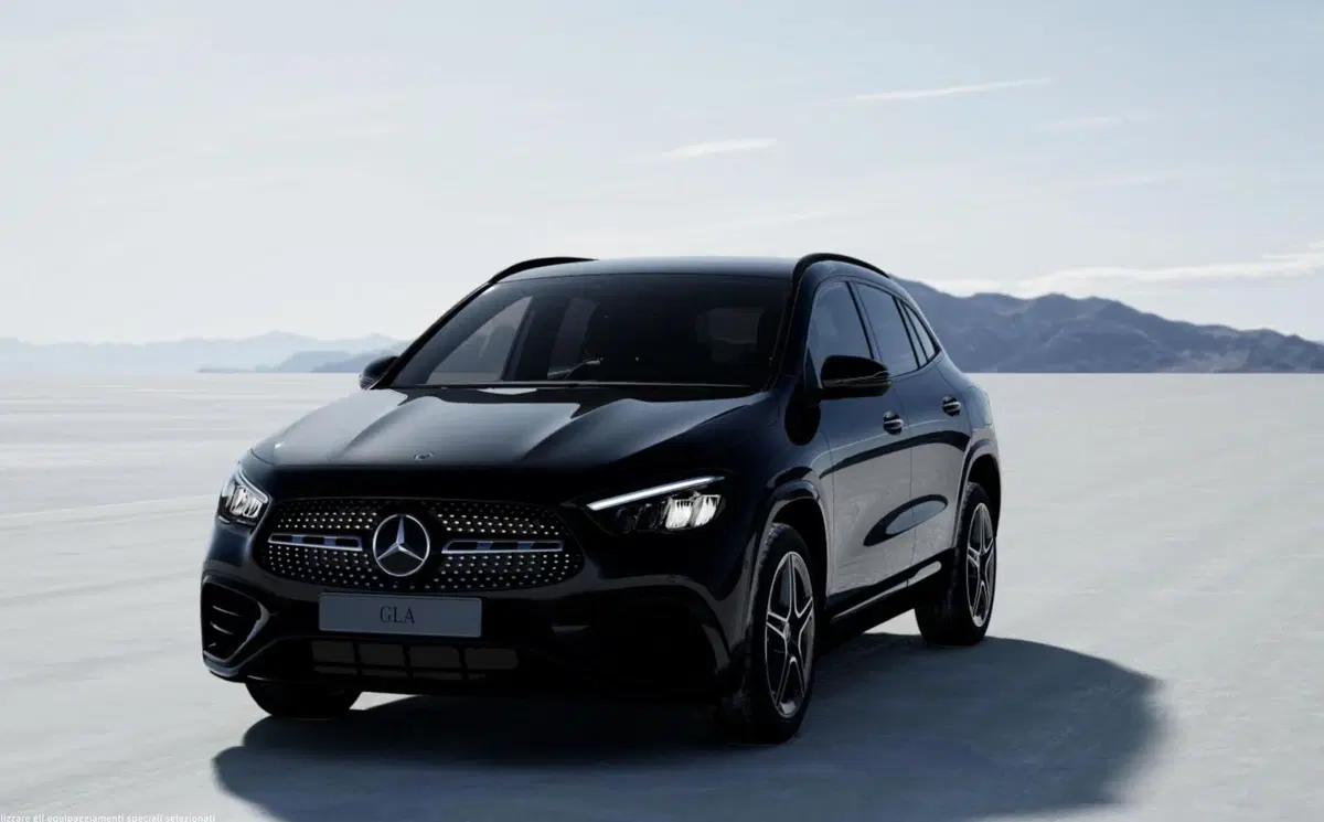 Mercedes-Benz GLA SUV nuova a Bergamo (4)