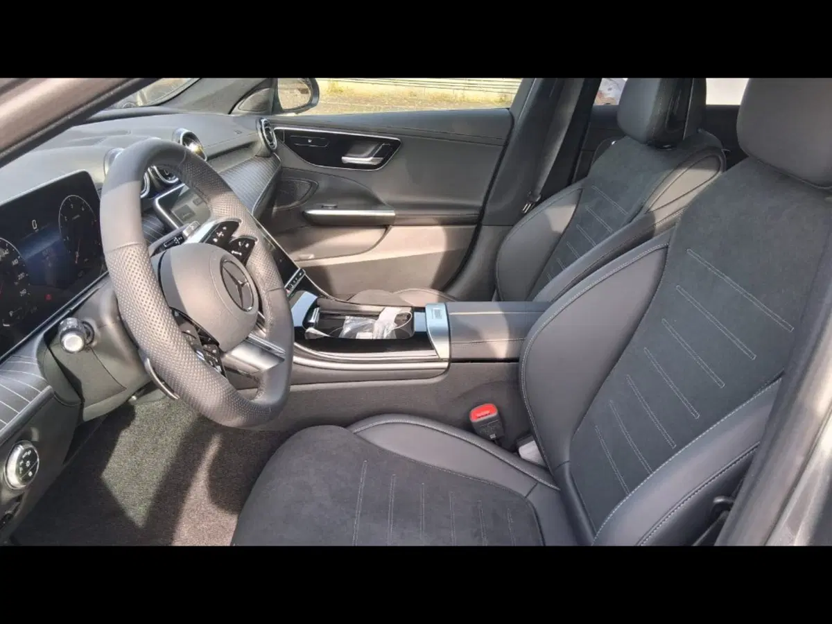 Mercedes-Benz Classe C nuova a Firenze (7)