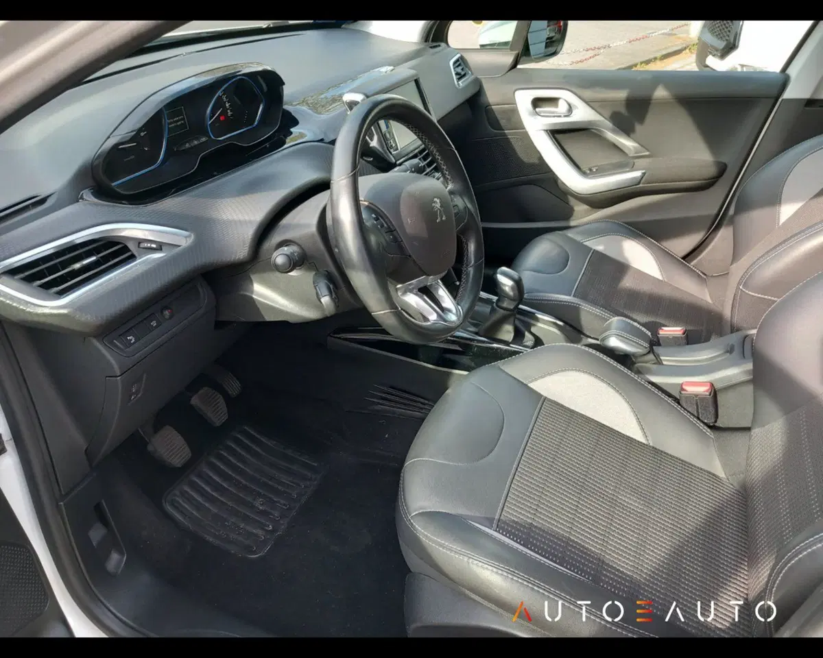 Peugeot 2008 usata a Parma (9)