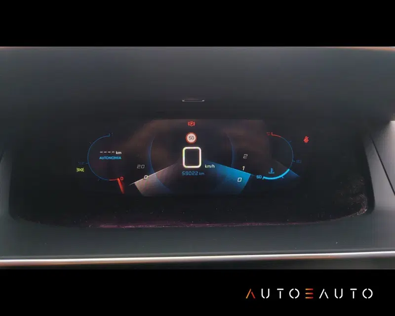 Peugeot 2008 usata a Parma (13)