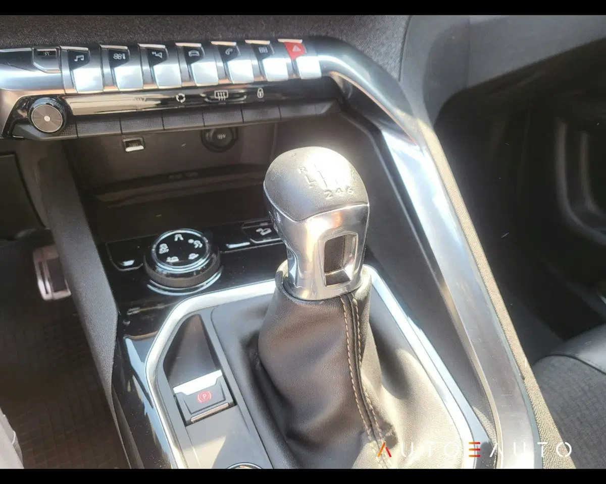 Peugeot 3008 usata a Reggio Emilia (18)