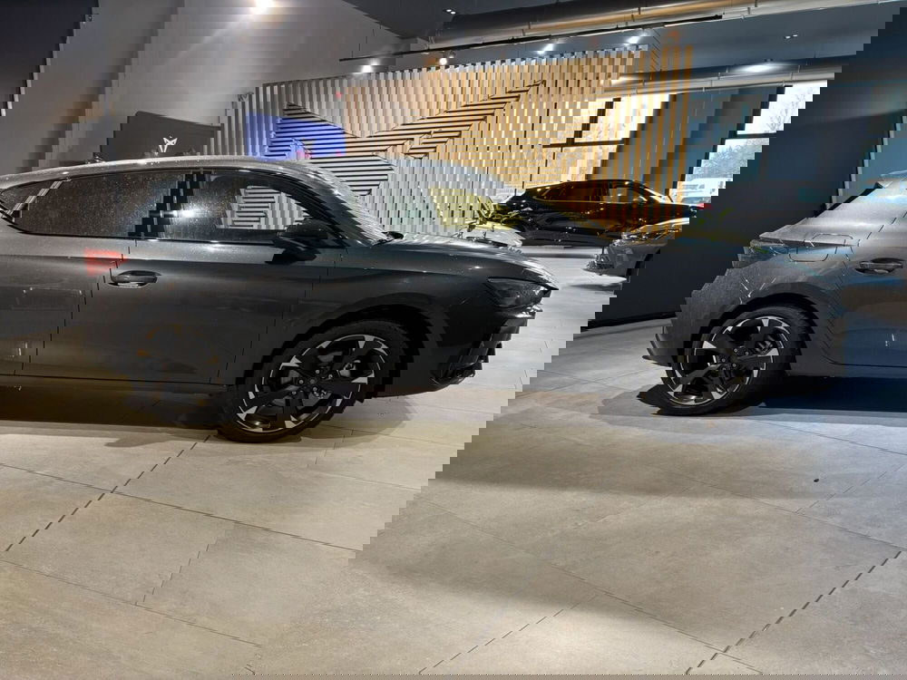 Cupra Leon nuova a Ferrara (4)