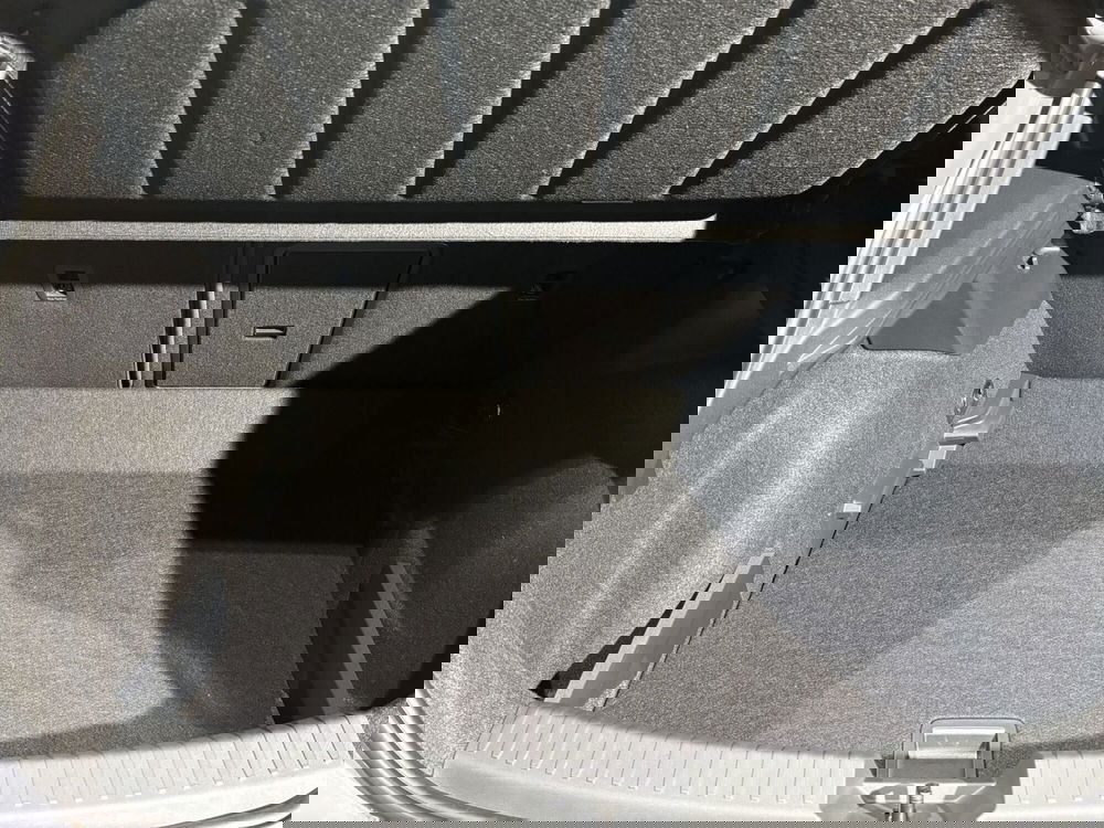 Cupra Leon nuova a Ferrara (8)