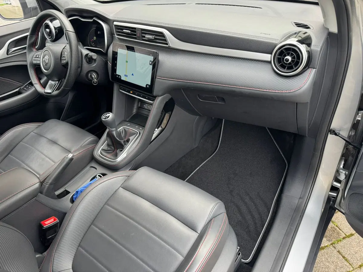 Mg ZS usata a Ferrara (12)
