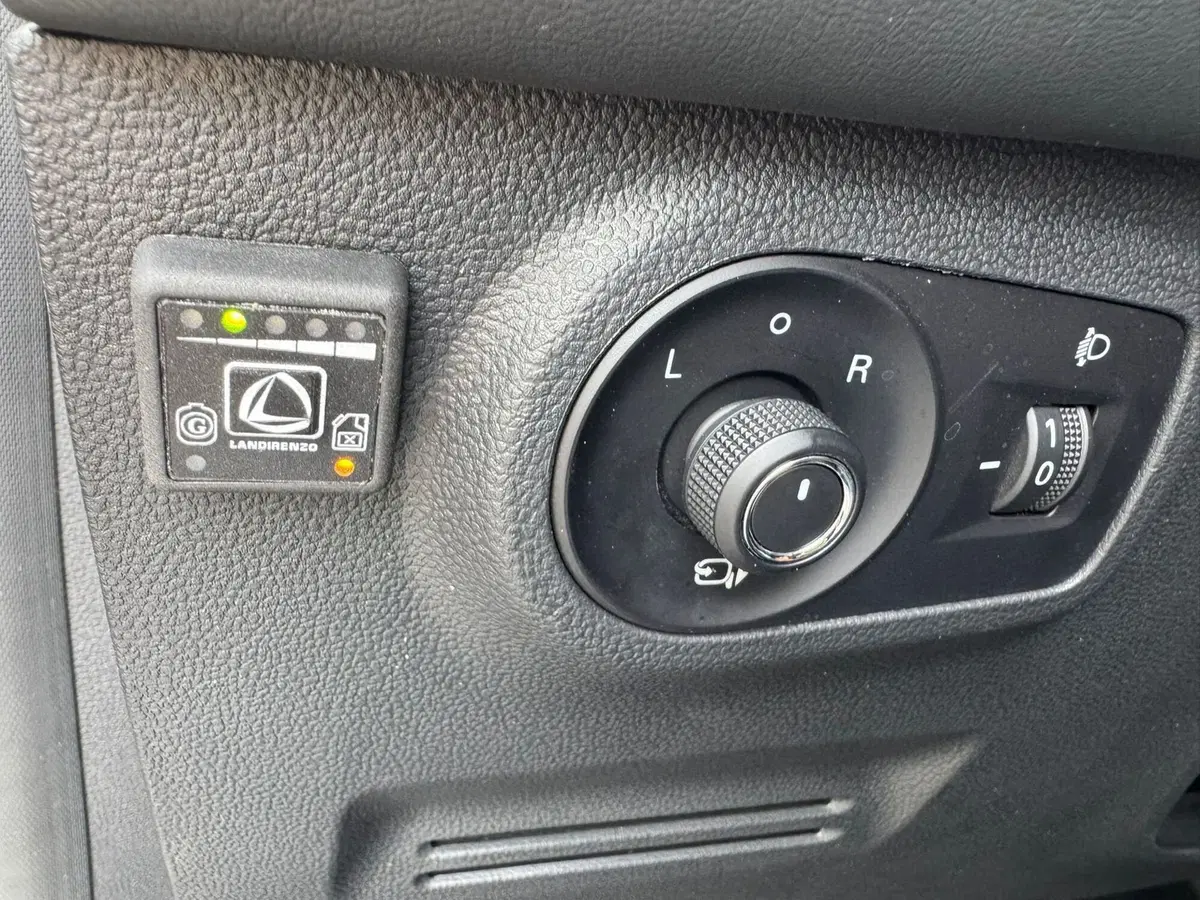 Mg ZS usata a Ferrara (15)