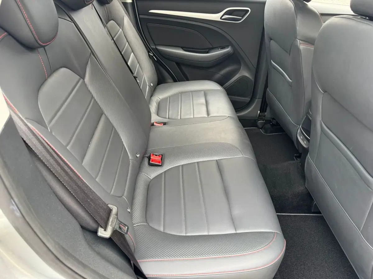 Mg ZS usata a Ferrara (9)