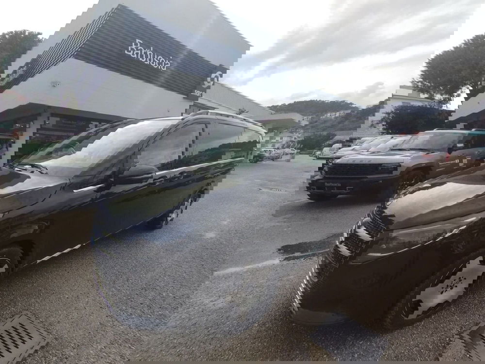 Mercedes-Benz Classe V nuova a Pescara