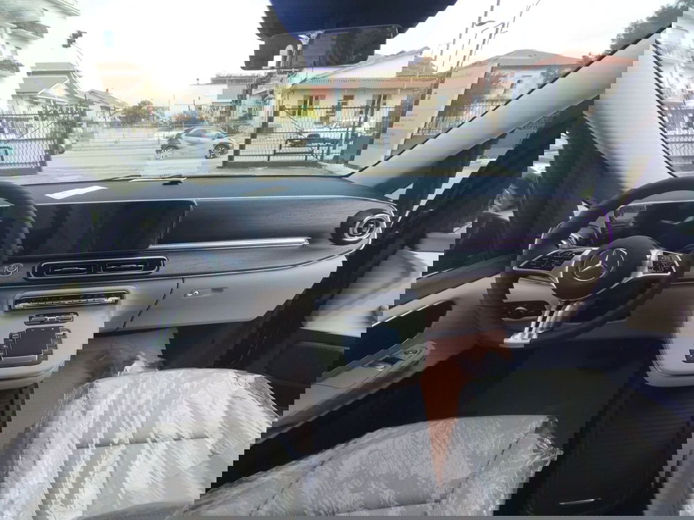 Mercedes-Benz Classe V nuova a Pescara (10)