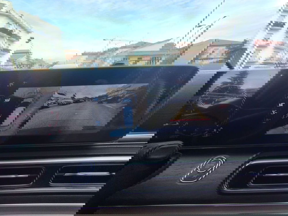 Mercedes-Benz Classe V nuova a Pescara (9)