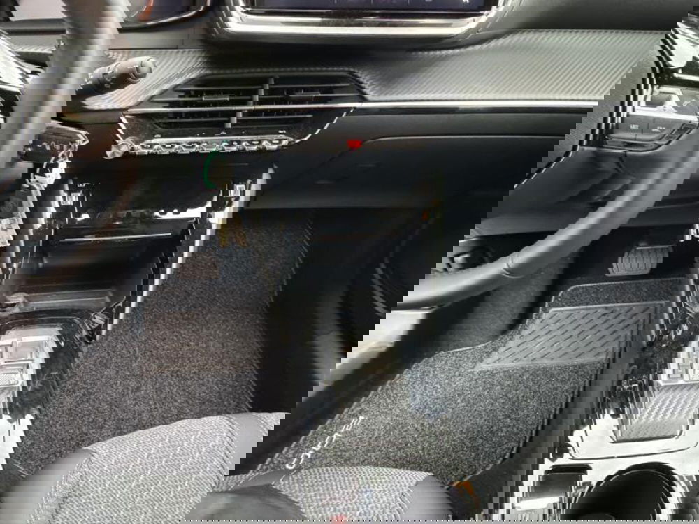 Peugeot 2008 nuova a Genova (16)