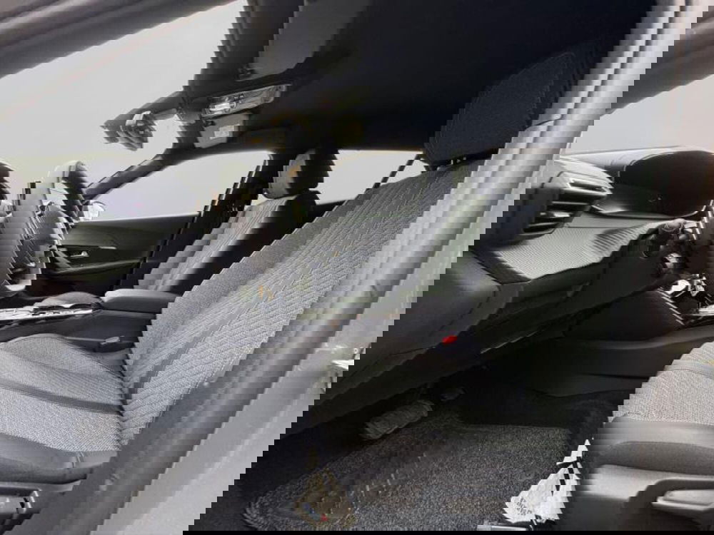 Peugeot 2008 nuova a Genova (9)