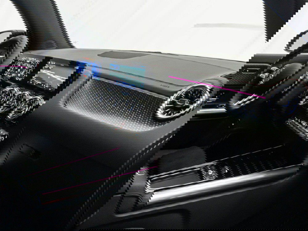 Mercedes-Benz EQA usata a Macerata (20)