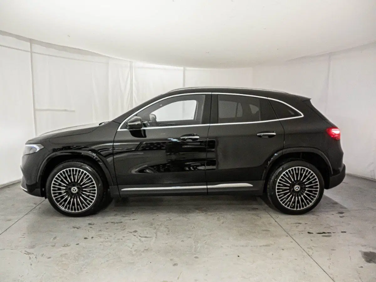 Mercedes-Benz EQA usata a Macerata (5)