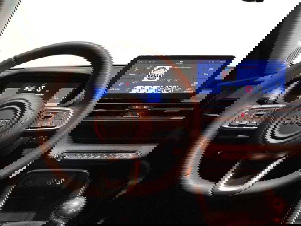 Jeep Avenger usata a Macerata (11)