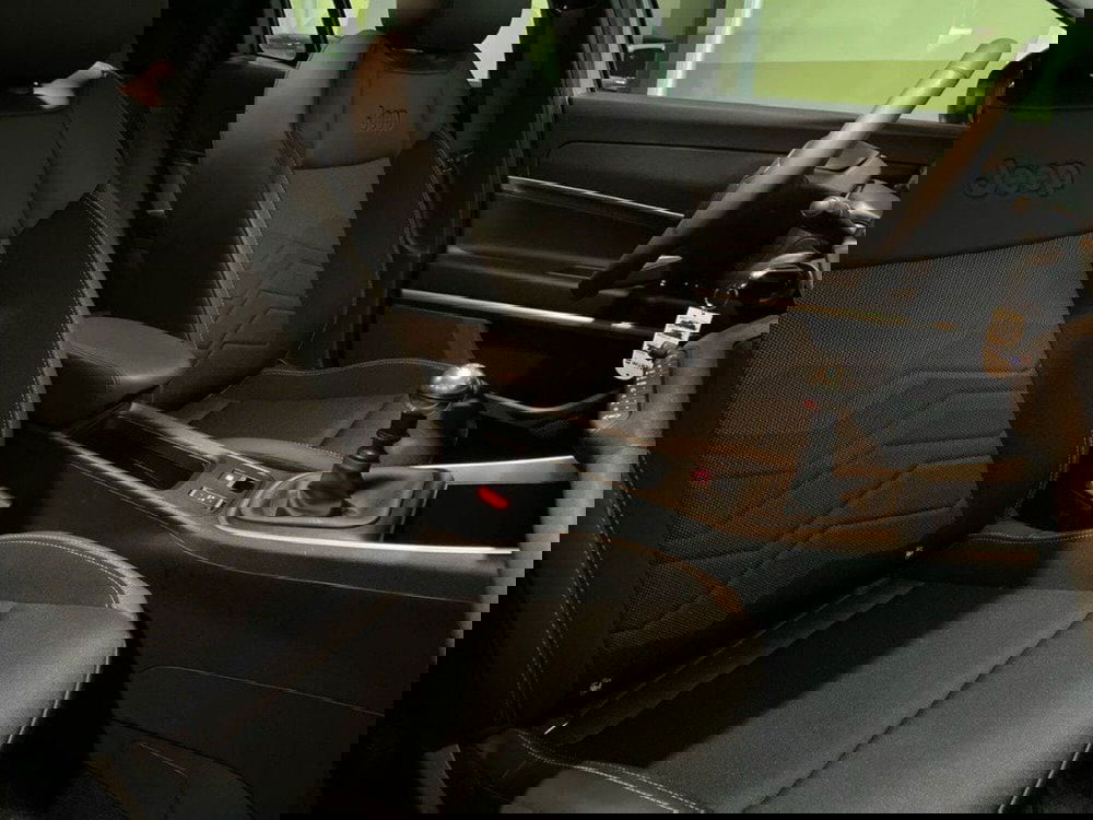 Jeep Avenger usata a Macerata (14)