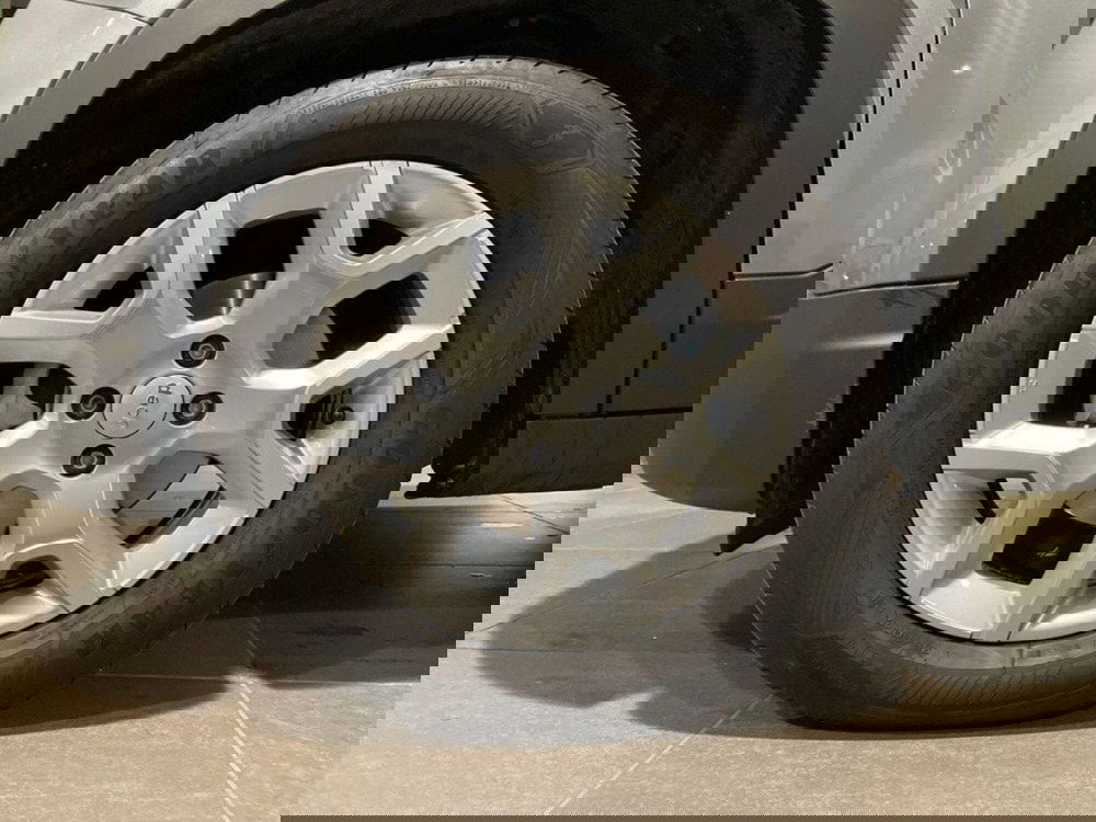 Jeep Avenger usata a Macerata (8)