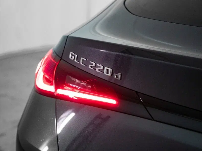 Mercedes-Benz GLC SUV nuova a Macerata (10)