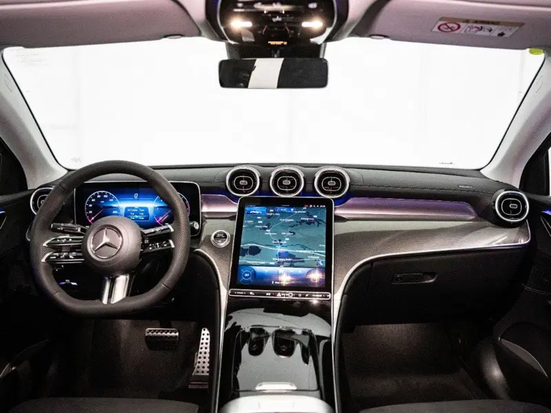 Mercedes-Benz GLC SUV nuova a Macerata (14)