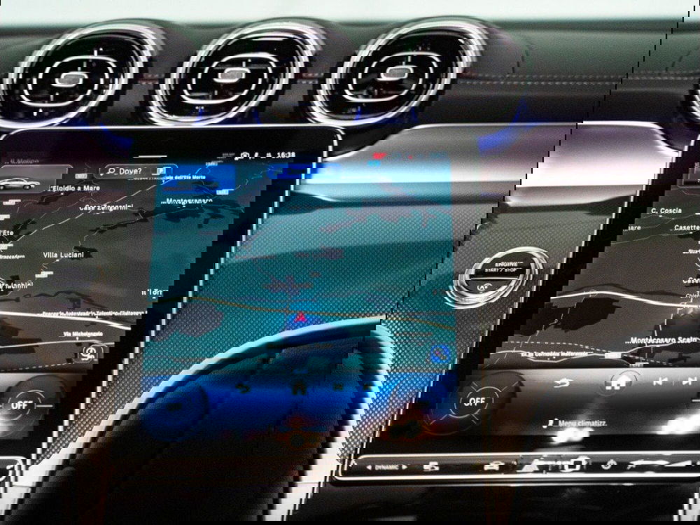 Mercedes-Benz GLC SUV nuova a Macerata (18)