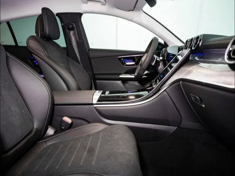 Mercedes-Benz GLC SUV nuova a Macerata (20)