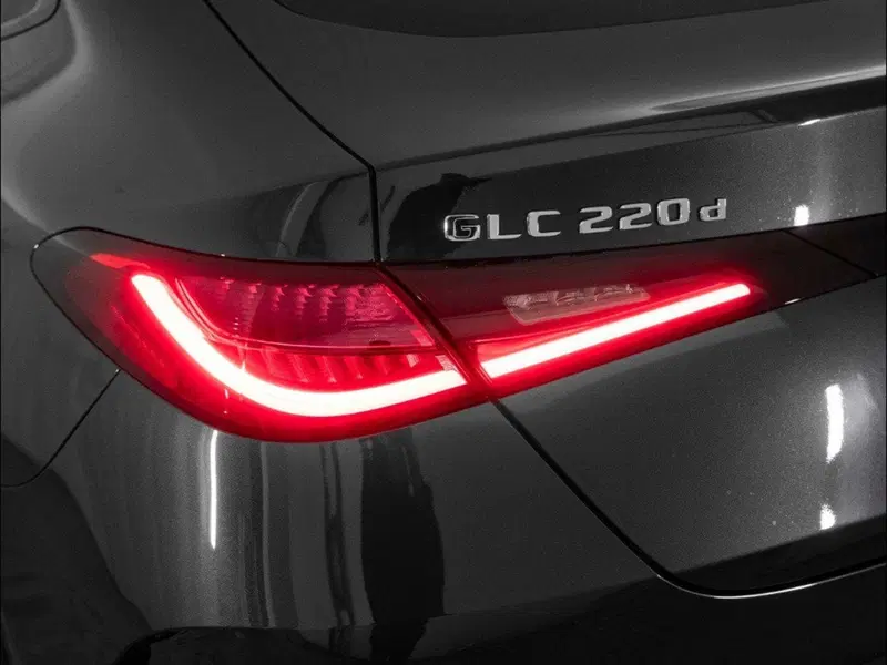Mercedes-Benz GLC SUV nuova a Macerata (9)