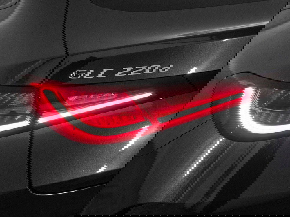 Mercedes-Benz GLC SUV nuova a Macerata (9)