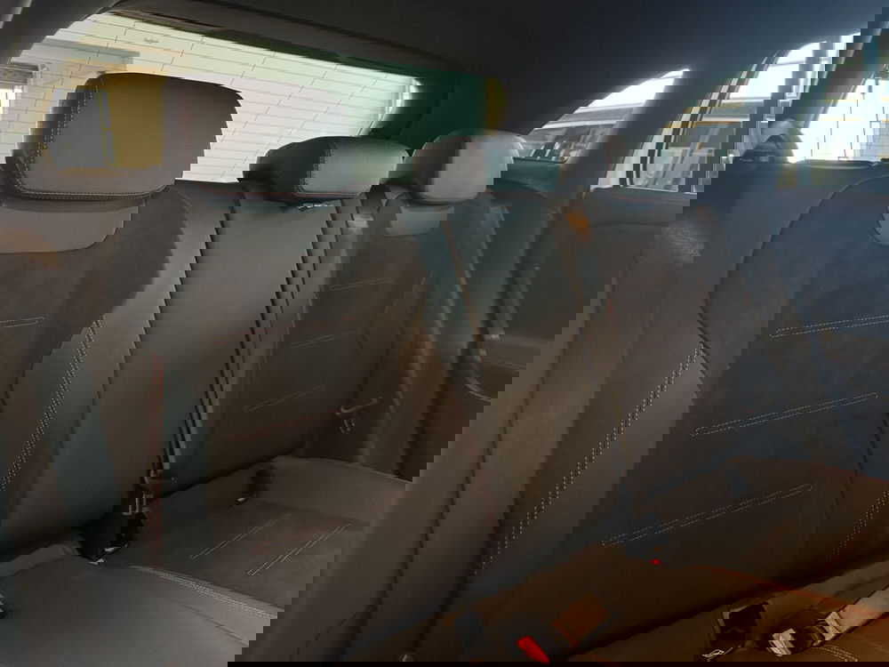 Mercedes-Benz GLA SUV nuova a Messina (10)