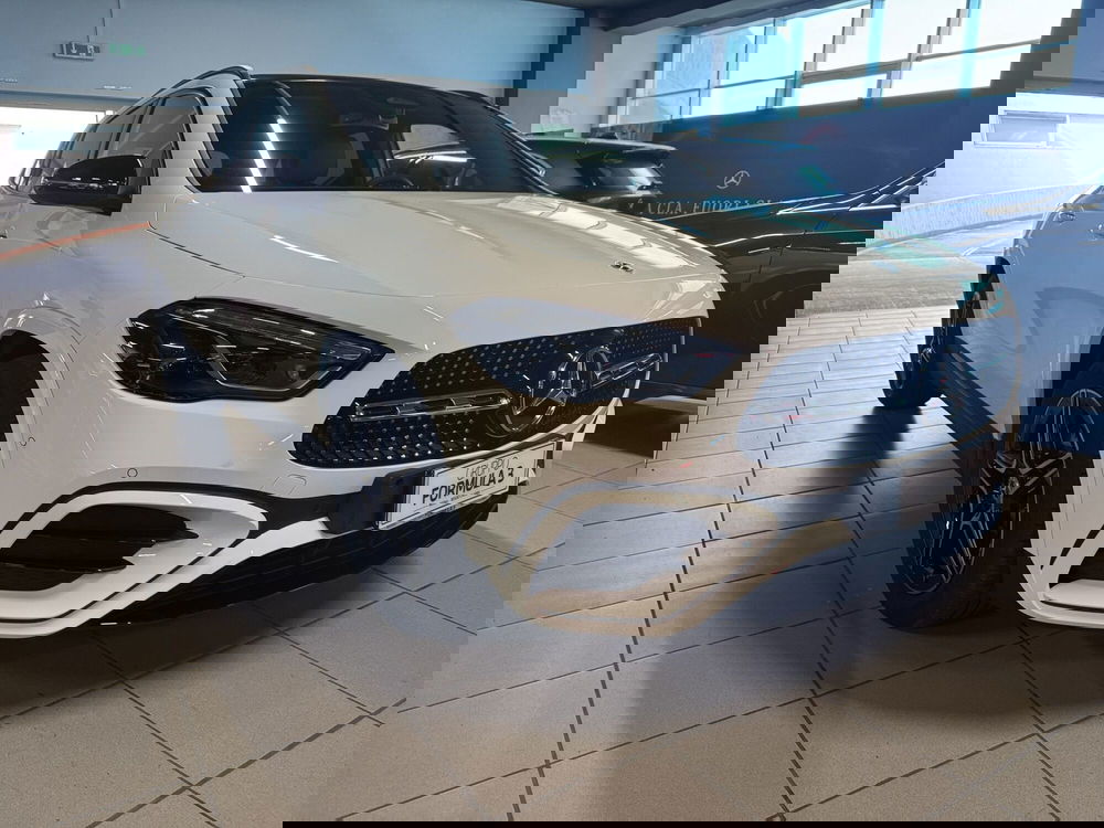 Mercedes-Benz GLA SUV nuova a Messina (2)