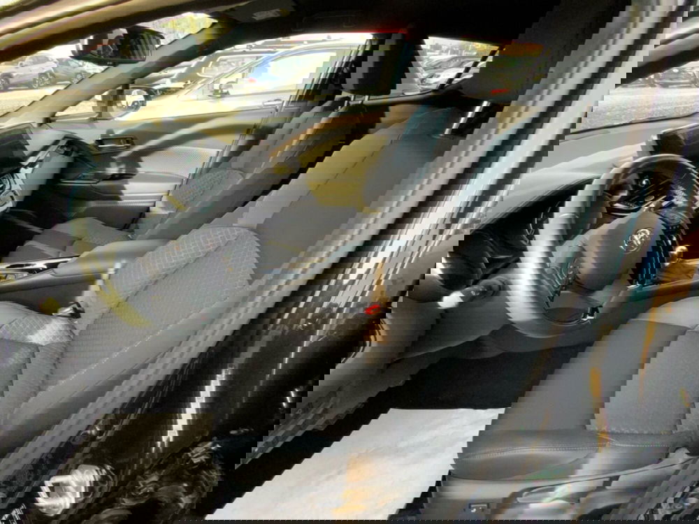 Toyota Toyota C-HR usata a Perugia (13)