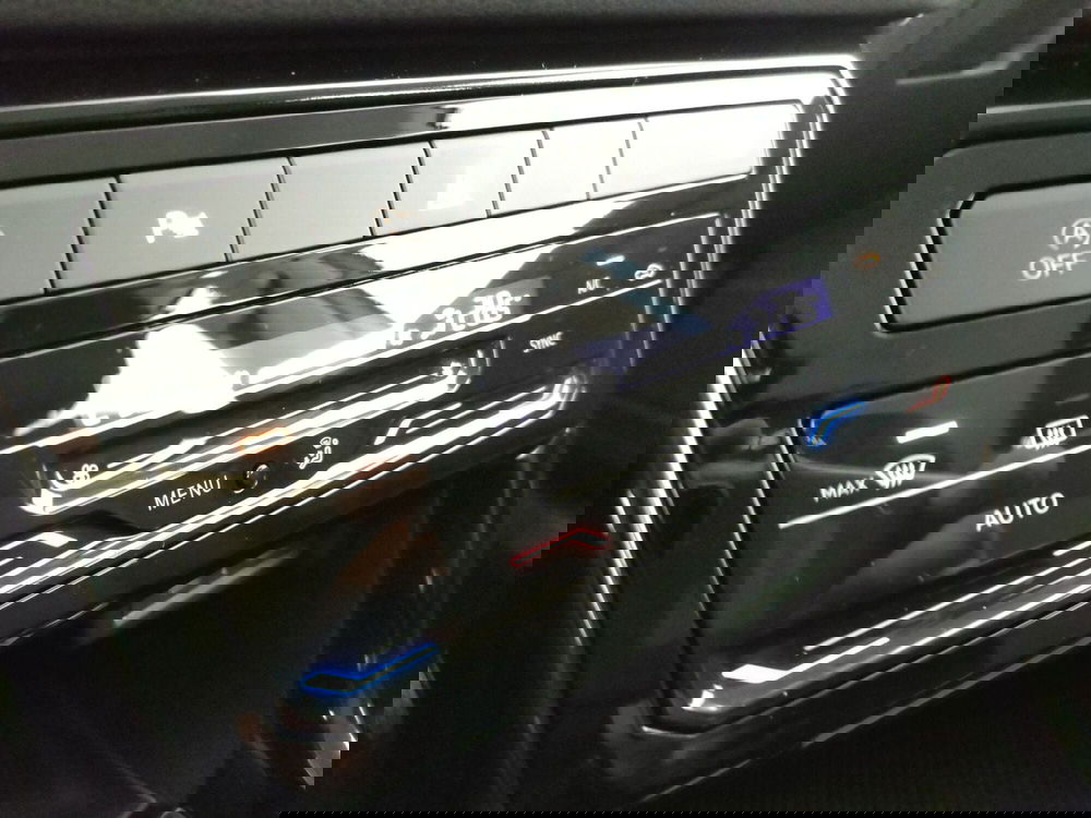 Volkswagen T-Cross usata a Napoli (15)